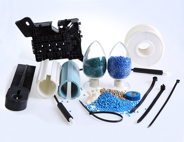 高精度塑件注塑加工設計模具的方法